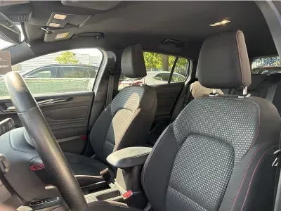 SREBRNY KOMBI FORD FOCUS z 2024 r., BENZYNA, skrzynia biegów AUTOMATYCZNA 155KM, zdjęcie 2 z 19