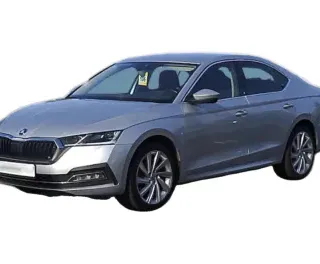 SREBRNY SEDAN SKODA OCTAVIA LIM. z 2023 r., BENZYNA, skrzynia biegów AUTOMATYCZNA 190KM, zdjęcie główne