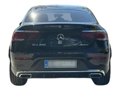 CZARNY SUV MERCEDES CLASE GLC z 2022 r., BENZYNA, skrzynia biegów AUTOMATYCZNA 211KM, zdjęcie 2 z 19