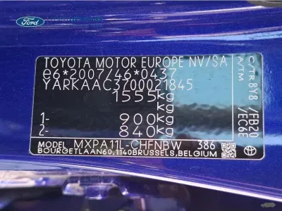 NIEBIESKI HATCHBACK TOYOTA YARIS z 2024 r., BENZYNA, skrzynia biegów MANUALNA 92KM, zdjęcie 16 z 28