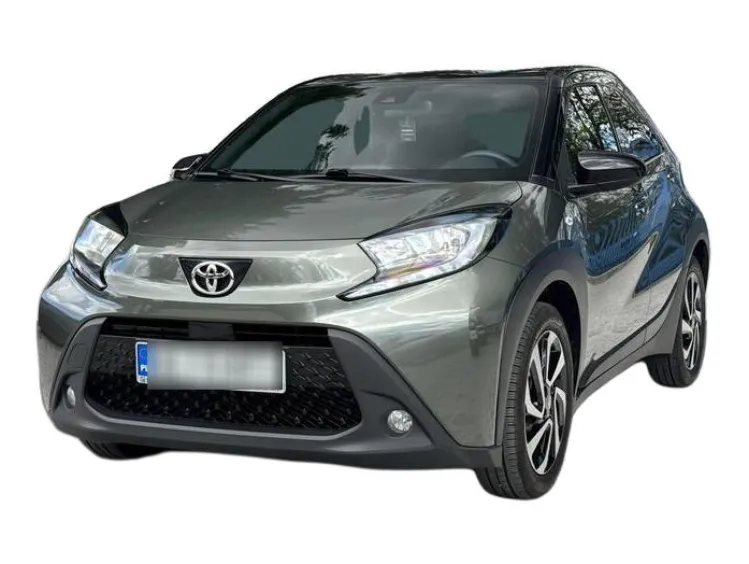 ZIELONY SUV TOYOTA AYGO X z 2022 r., BENZYNA, skrzynia biegów MANUALNA 72KM, zdjęcie główne