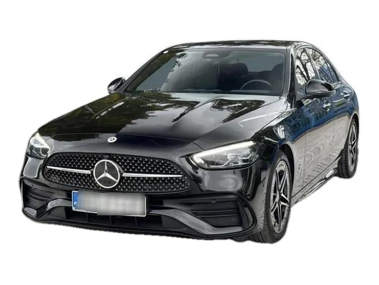 CZARNY SEDAN MERCEDES C -KLASSE LIM z 2022 r., DIESEL, skrzynia biegów AUTOMATYCZNA 184KM, zdjęcie główne