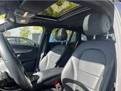 CZARNY SUV MERCEDES CLASE EQC z 2021 r., ELEKTRYCZNY, skrzynia biegów AUTOMATYCZNA 408KM, zdjęcie 11 z 18