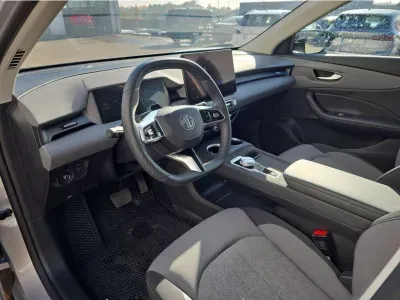 SZARY SUV MG MGS5 EV z 2025 r., ELEKTRYCZNY, skrzynia biegów AUTOMATYCZNA 125KM, zdjęcie 6 z 28