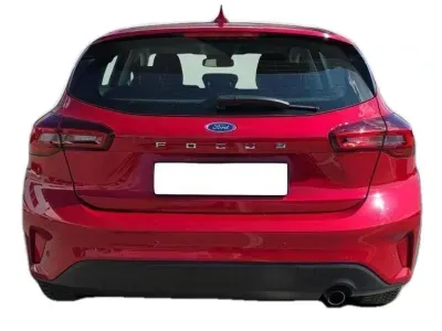 CZERWONY HATCHBACK FORD FOCUS z 2023 r., BENZYNA, skrzynia biegów MANUALNA 92KM, zdjęcie 14 z 27