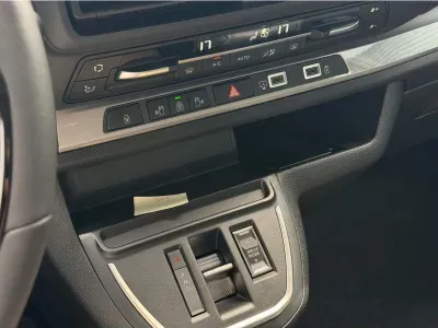 CZARNY VAN CITROEN SPACETOURER z 2026 r., DIESEL, skrzynia biegów AUTOMATYCZNA 180KM, zdjęcie 8 z 19