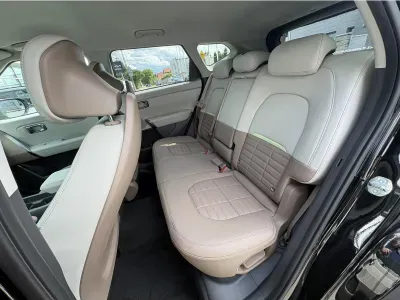 CZARNY SUV KIA SELTOS z 2026 r., BENZYNA, skrzynia biegów AUTOMATYCZNA 180KM, zdjęcie 7 z 19