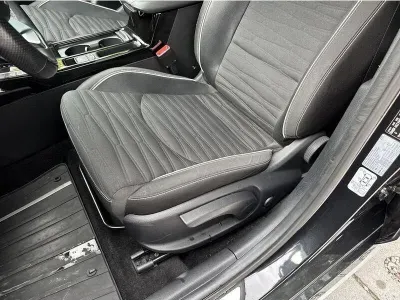 CZARNY KOMBI KIA PROCEED z 2023 r., BENZYNA, skrzynia biegów AUTOMATYCZNA 160KM, zdjęcie 15 z 19