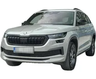 SZARY SUV SKODA KODIAQ z 2023 r., BENZYNA, skrzynia biegów AUTOMATYCZNA 190KM, zdjęcie główne