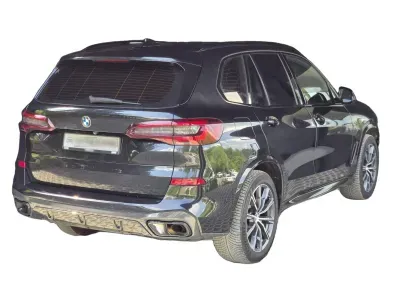 CZARNY SUV BMW X5 z 2022 r., DIESEL, skrzynia biegów AUTOMATYCZNA 231KM, zdjęcie 6 z 12