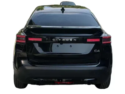 CZARNY HATCHBACK CITROEN C4 z 2026 r., HYBRYDA/BENZYNA, skrzynia biegów AUTOMATYCZNA 145KM, zdjęcie 5 z 19