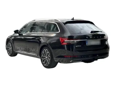 CZARNY KOMBI SKODA SUPERB z 2022 r., BENZYNA, skrzynia biegów AUTOMATYCZNA 190KM, zdjęcie 5 z 19