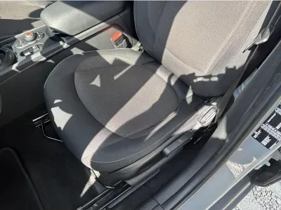 SZARY KOMBI MINI CLUBMAN z 2022 r., BENZYNA, skrzynia biegów AUTOMATYCZNA 102KM, zdjęcie 14 z 18