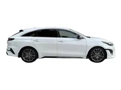 BIAŁY KOMBI KIA PROCEED z 2023 r., BENZYNA, skrzynia biegów AUTOMATYCZNA 160KM, zdjęcie 6 z 19