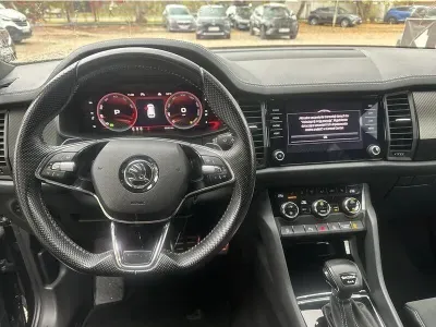 CZARNY SUV SKODA KODIAQ z 2022 r., BENZYNA, skrzynia biegów AUTOMATYCZNA 190KM, zdjęcie 12 z 19