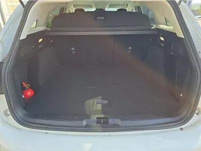 BIAŁY KOMBI FORD FOCUS z 2023 r., BENZYNA, skrzynia biegów MANUALNA 92KM, zdjęcie 5 z 23