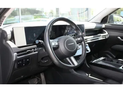 SZARY SUV HYUNDAI TUCSON z 2024 r., BENZYNA, skrzynia biegów AUTOMATYCZNA 159KM, zdjęcie 9 z 16