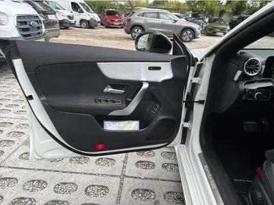 BIAŁY SEDAN MERCEDES CLASE CLA z 2022 r., BENZYNA, skrzynia biegów AUTOMATYCZNA 163KM, zdjęcie 8 z 19