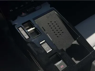 SZARY SUV CITROEN C5 AIRCROSS z 2026 r., HYBRYDA/BENZYNA, skrzynia biegów AUTOMATYCZNA 145KM, zdjęcie 8 z 18