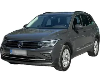 SZARY SUV VOLKSWAGEN TIGUAN z 2022 r., DIESEL, skrzynia biegów AUTOMATYCZNA 150KM, zdjęcie główne