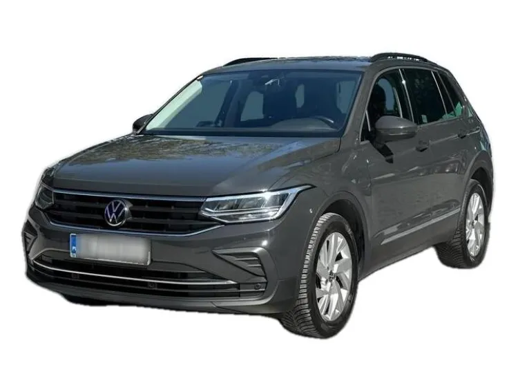 SZARY SUV VOLKSWAGEN TIGUAN z 2022 r., DIESEL, skrzynia biegów AUTOMATYCZNA 150KM, zdjęcie główne