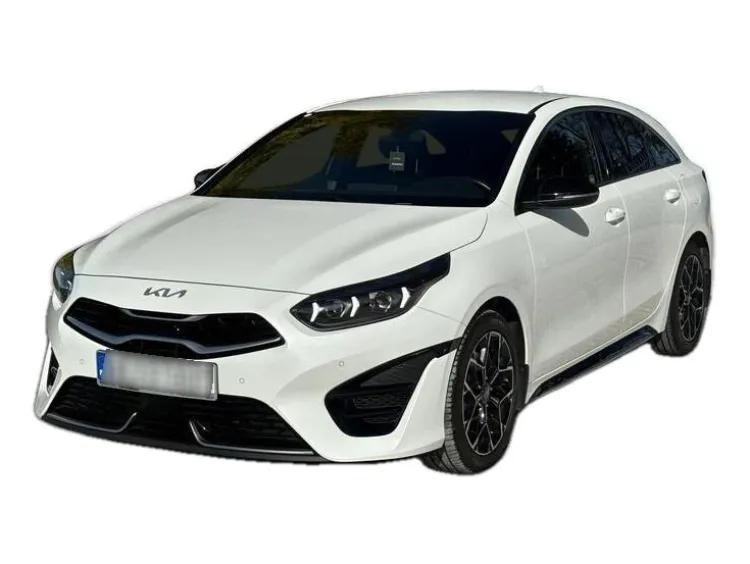 BIAŁY KOMBI KIA PROCEED z 2023 r., BENZYNA, skrzynia biegów AUTOMATYCZNA 160KM, zdjęcie główne