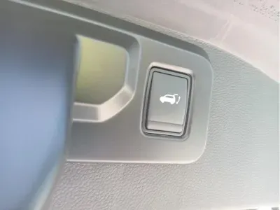 BIAŁY SUV RENAULT AUSTRAL z 2024 r., BENZYNA, skrzynia biegów AUTOMATYCZNA 200KM, zdjęcie 6 z 11