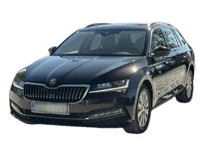 CZARNY KOMBI SKODA SUPERB z 2022 r., BENZYNA, skrzynia biegów AUTOMATYCZNA 190KM, zdjęcie 13 z 19
