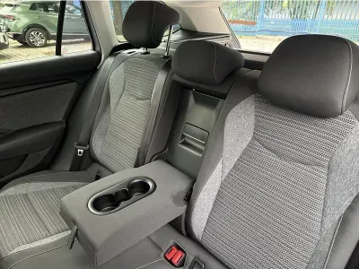 SREBRNY KOMBI SKODA SUPERB COMBI z 2025 r., BENZYNA, skrzynia biegów AUTOMATYCZNA 150KM, zdjęcie 17 z 19