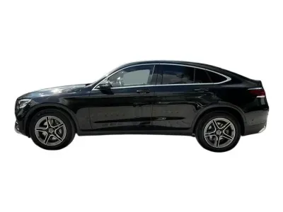 CZARNY SUV MERCEDES CLASE GLC z 2023 r., DIESEL, skrzynia biegów AUTOMATYCZNA 245KM, zdjęcie 17 z 18