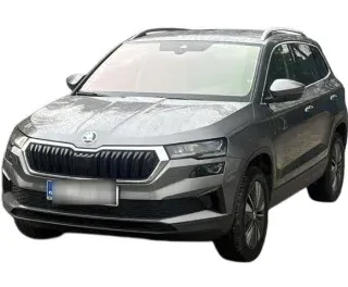 SZARY SUV SKODA KAROQ z 2023 r., DIESEL, skrzynia biegów AUTOMATYCZNA 150KM, zdjęcie główne