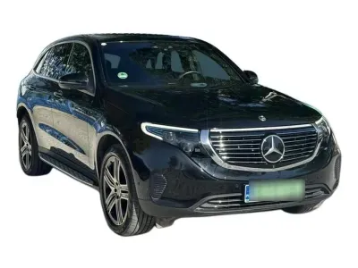 CZARNY SUV MERCEDES CLASE EQC z 2021 r., ELEKTRYCZNY, skrzynia biegów AUTOMATYCZNA 408KM, zdjęcie 13 z 18