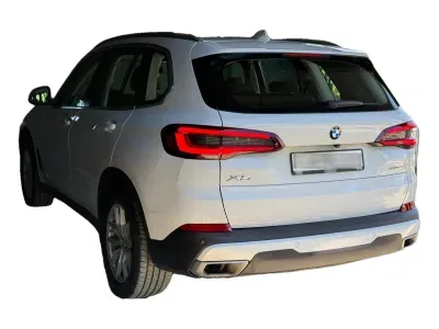 BIAŁY SUV BMW X5 z 2022 r., BENZYNA, skrzynia biegów AUTOMATYCZNA 333KM, zdjęcie 13 z 13
