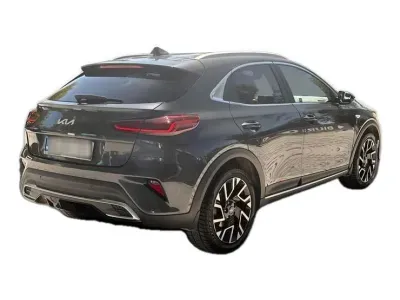 SREBRNY SUV KIA XCEED z 2023 r., BENZYNA, skrzynia biegów AUTOMATYCZNA 159KM, zdjęcie 7 z 19