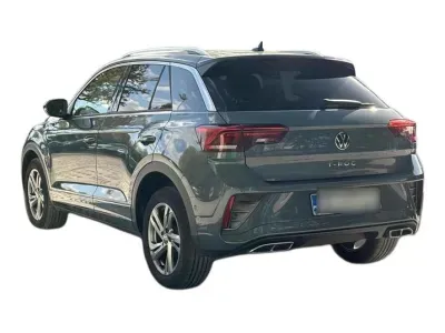 NIEBIESKI SUV VOLKSWAGEN T-ROC z 2022 r., BENZYNA, skrzynia biegów AUTOMATYCZNA 150KM, zdjęcie 17 z 19