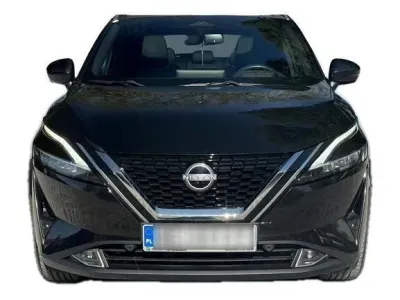 CZARNY SUV NISSAN QASHQAI z 2022 r., BENZYNA, skrzynia biegów AUTOMATYCZNA 158KM, zdjęcie 2 z 19