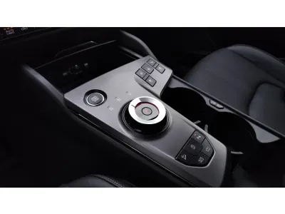 CZARNY SUV KIA SPORTAGE z 2026 r., BENZYNA, skrzynia biegów AUTOMATYCZNA 150KM, zdjęcie 9 z 16