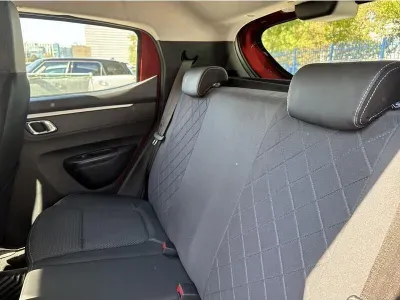 CZERWONY HATCHBACK DACIA SPRING ELECTIC z 2023 r., ELEKTRYCZNY, skrzynia biegów AUTOMATYCZNA 45KM, zdjęcie 6 z 19