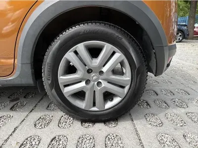 POMARAŃCZOWY HATCHBACK DACIA SANDERO III z 2022 r., BENZYNA, skrzynia biegów MANUALNA 90KM, zdjęcie 14 z 18