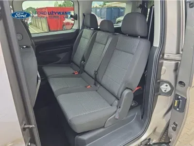ZŁOTY VAN FORD TOURNEO CONNECT z 2026 r., DIESEL, skrzynia biegów AUTOMATYCZNA 90KM, zdjęcie 6 z 27