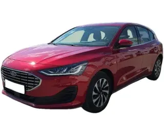 CZERWONY HATCHBACK FORD FOCUS z 2023 r., BENZYNA, skrzynia biegów MANUALNA 92KM, zdjęcie główne