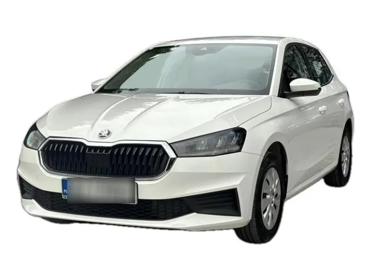 BIAŁY HATCHBACK SKODA FABIA z 2023 r., BENZYNA, skrzynia biegów MANUALNA 110KM, zdjęcie główne