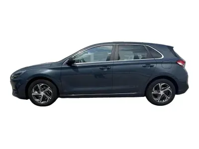 NIEBIESKI HATCHBACK HYUNDAI I30 z 2024 r., BENZYNA, skrzynia biegów MANUALNA 120KM, zdjęcie 2 z 14