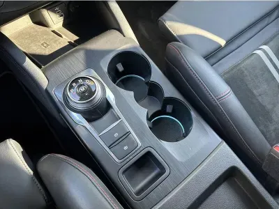 ZIELONY KOMBI FORD FOCUS z 2024 r., BENZYNA, skrzynia biegów AUTOMATYCZNA 280KM, zdjęcie 8 z 19