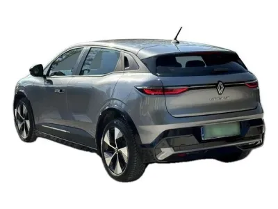SZARY HATCHBACK RENAULT MEGANE-E-TECH ELECTRIC z 2023 r., ELEKTRYCZNY, skrzynia biegów AUTOMATYCZNA 218KM, zdjęcie 6 z 17