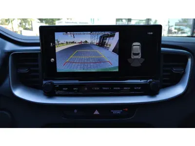BORDOWY CROSSOVER KIA XCEED z 2026 r., BENZYNA, skrzynia biegów AUTOMATYCZNA 150KM, zdjęcie 12 z 19