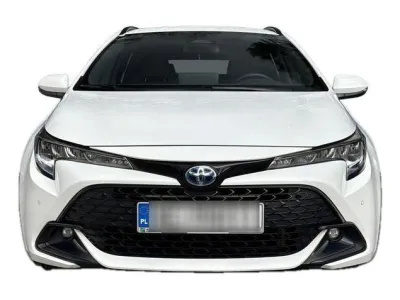 BIAŁY KOMBI TOYOTA COROLLA z 2023 r., HYBRYDA/BENZYNA, skrzynia biegów AUTOMATYCZNA 140KM, zdjęcie 3 z 19