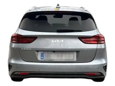 SREBRNY KOMBI KIA CEED z 2023 r., BENZYNA, skrzynia biegów AUTOMATYCZNA 160KM, zdjęcie 5 z 19