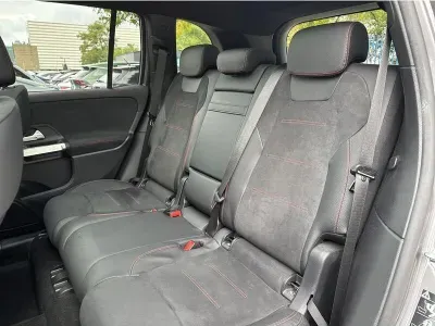 SZARY SUV MERCEDES CLASE GLB z 2053 r., BENZYNA, skrzynia biegów AUTOMATYCZNA 224KM, zdjęcie 19 z 19