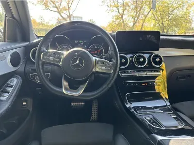 CZARNY SUV MERCEDES CLASE GLC z 2022 r., BENZYNA, skrzynia biegów AUTOMATYCZNA 211KM, zdjęcie 12 z 19